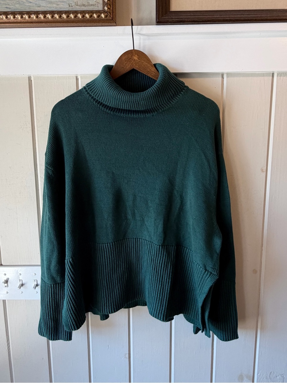 NWT GAP Forest Green Turtleneck/Cowlneck Sweater, Ribbed, Size Medium